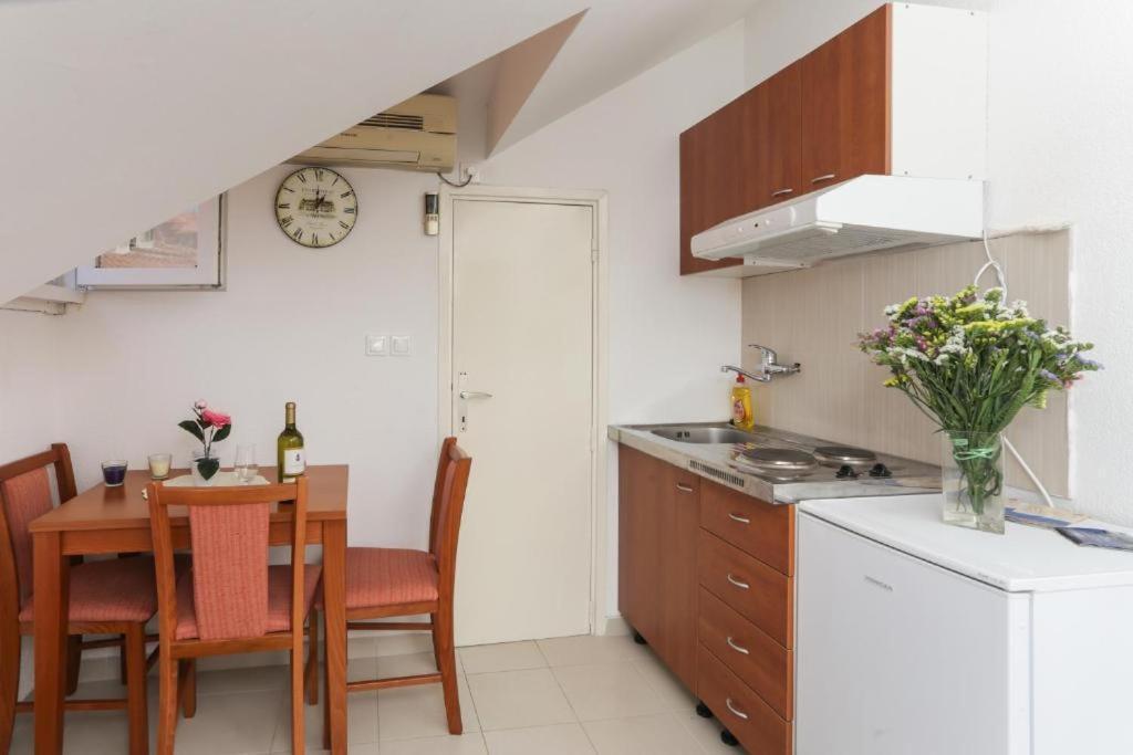 City Center Apartment Larica ドゥブロブニク エクステリア 写真