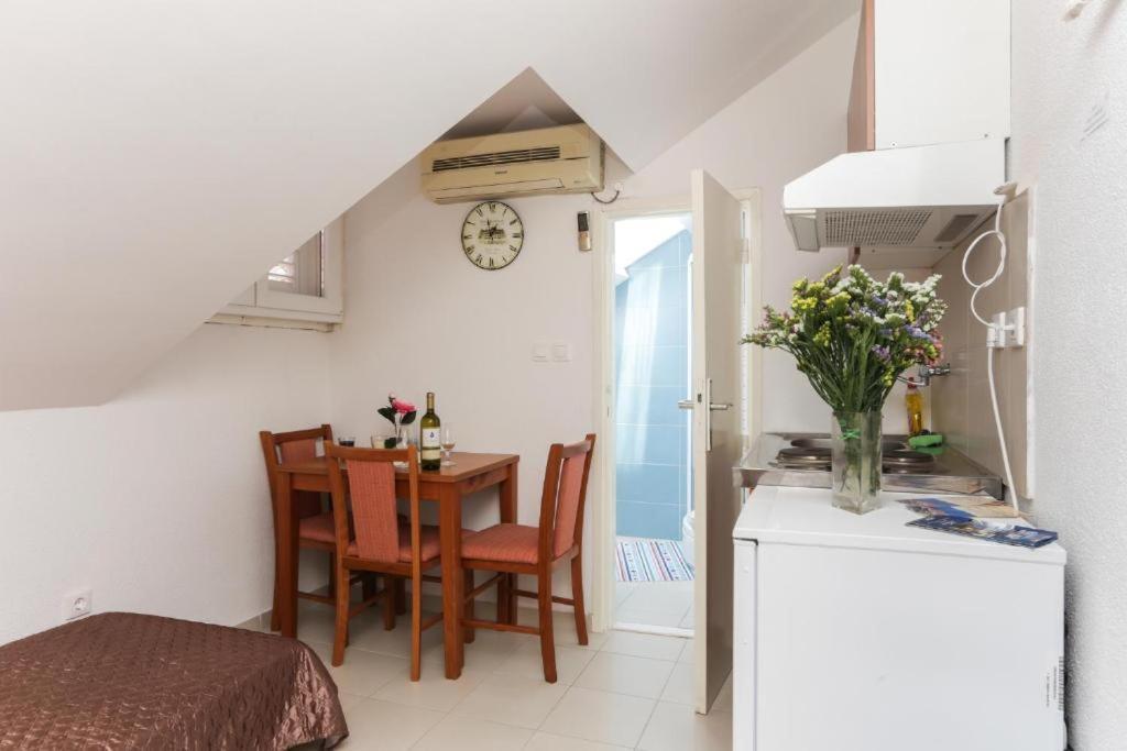 City Center Apartment Larica ドゥブロブニク エクステリア 写真